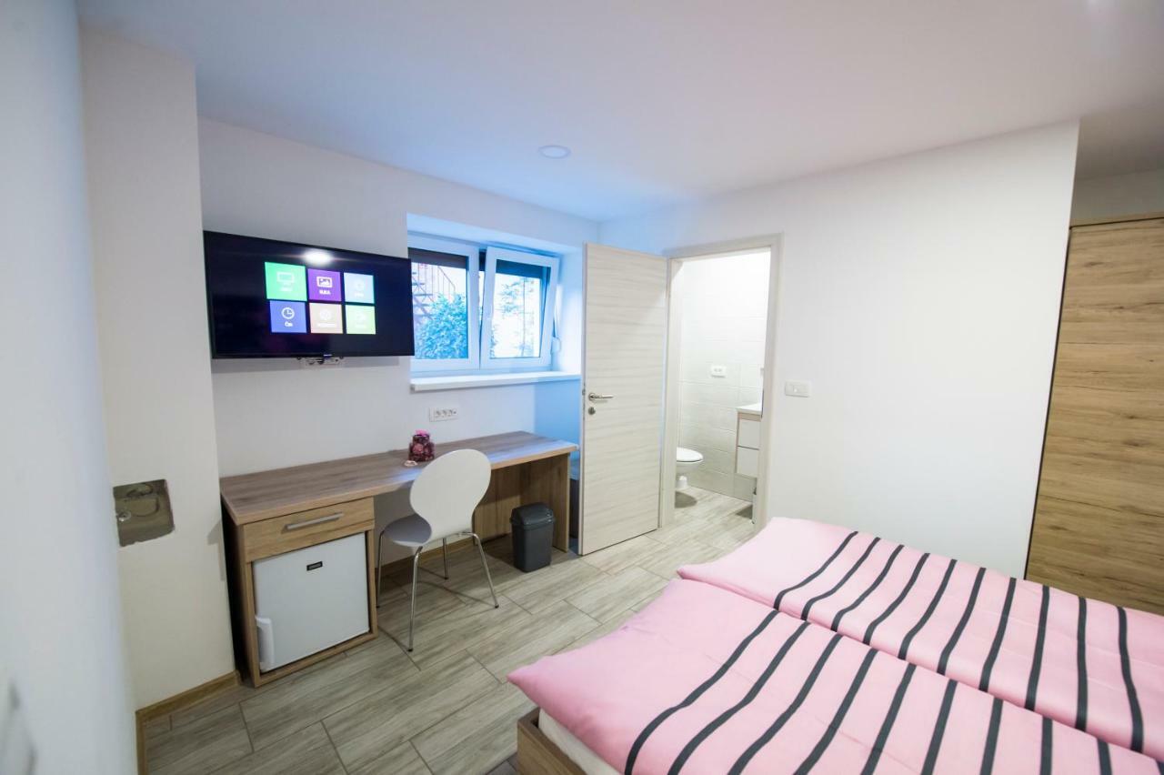 Guesthouse Ursa Preddvor Pokoj fotografie